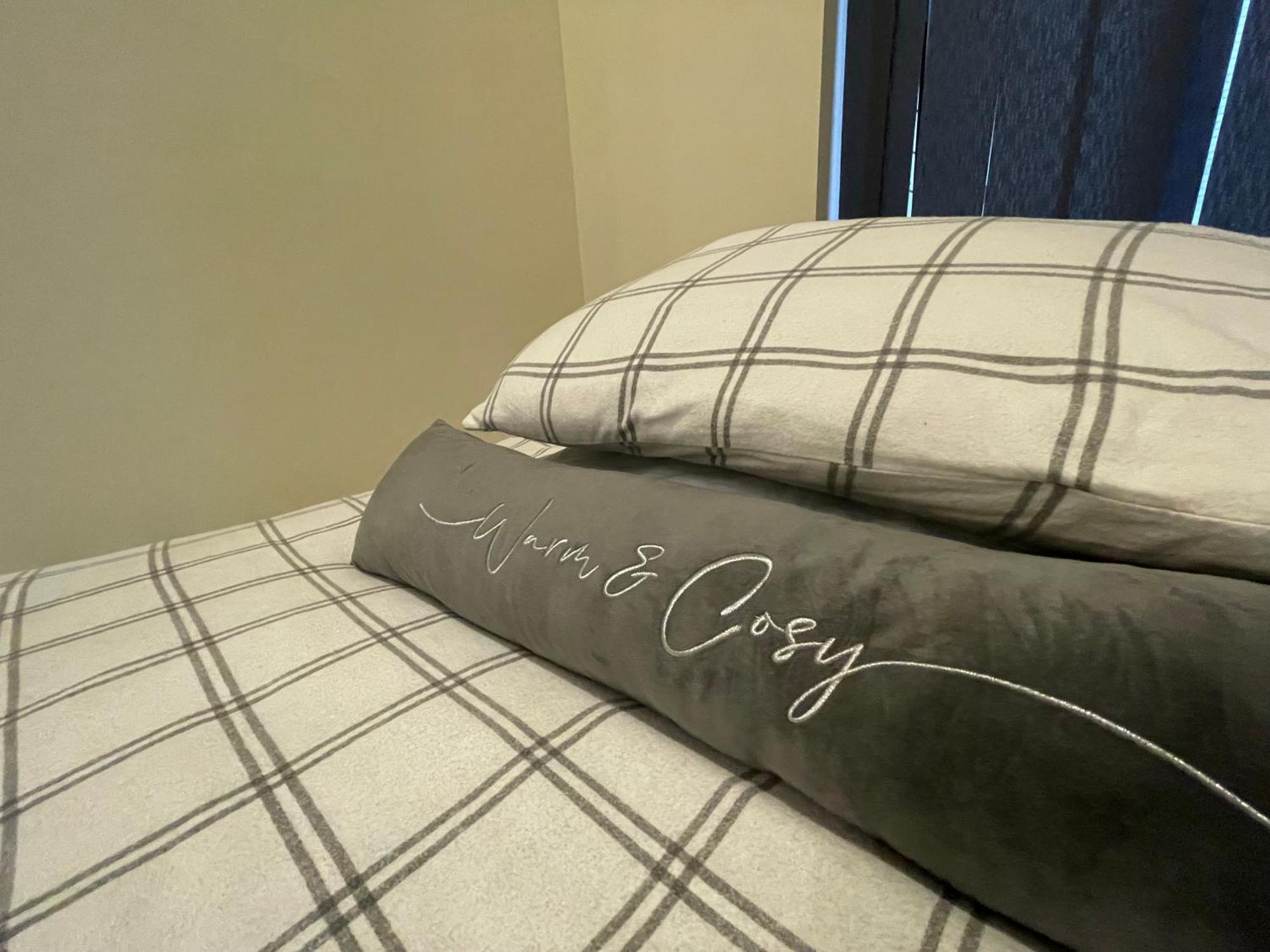 Leeds With Parking Available Apartment